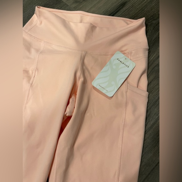 NEW Fabletics Oasis PureLuxe High Waisted 7/8 Leggings Peach/Orange Pink Size M - Picture 6 of 9